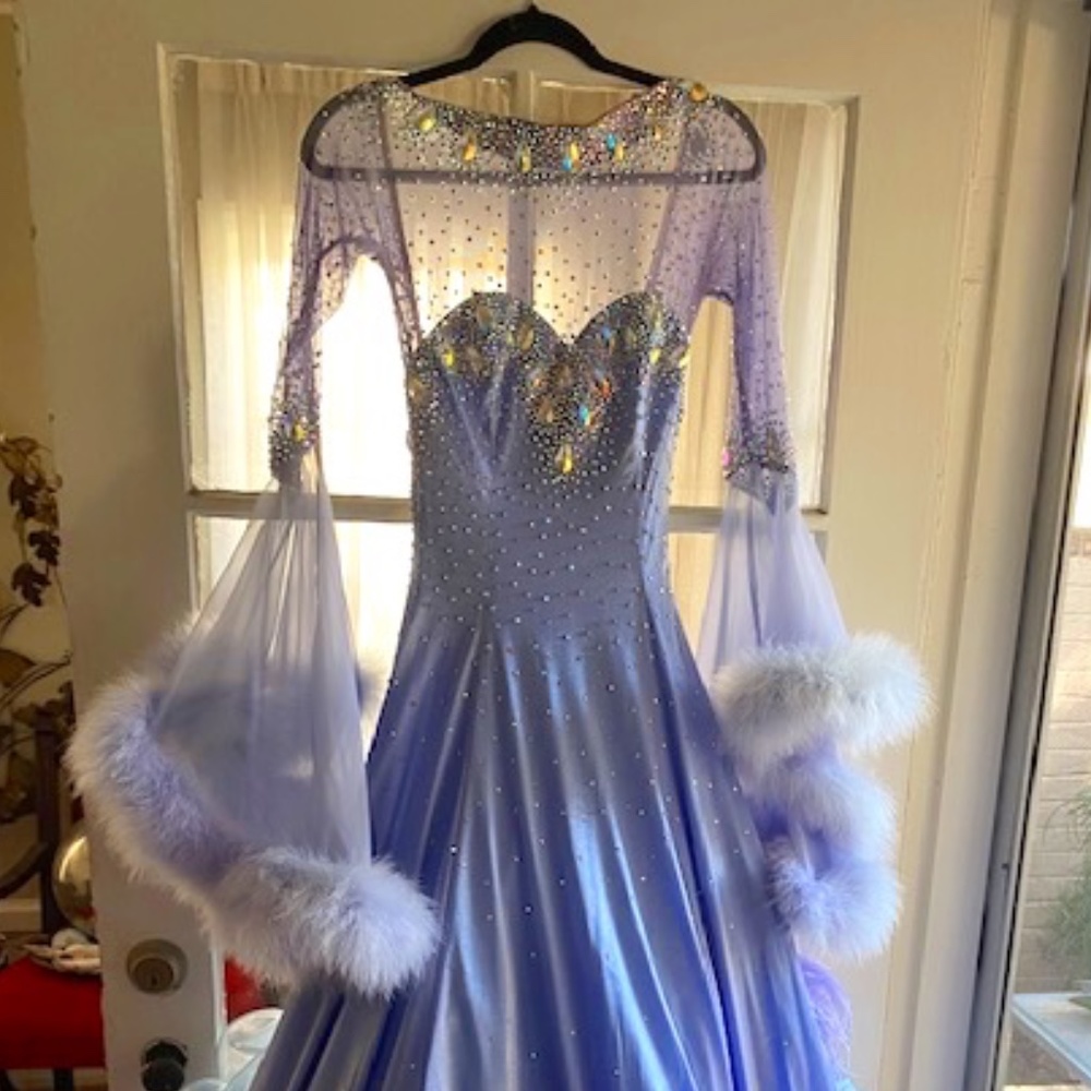 Stunning Sequined Ballroom Gown w/ Faux Fur and Feathers, Size S